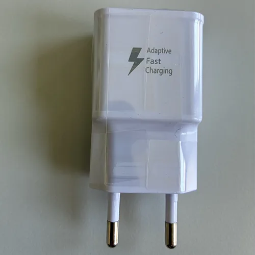 2 x USB charger, 2 x 150cm USB Typ C cable 2 x USB